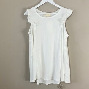 Ninexis white top